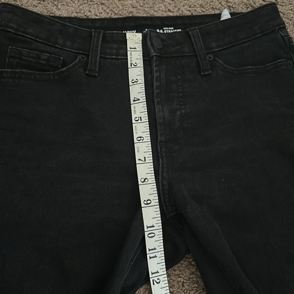 Old Navy high-rise OG street black jeans, size 4 petite - Picture 4 of 9